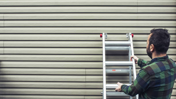 How To Choose The Right Materials for Your Siding Installation in 'Chebanse, IL